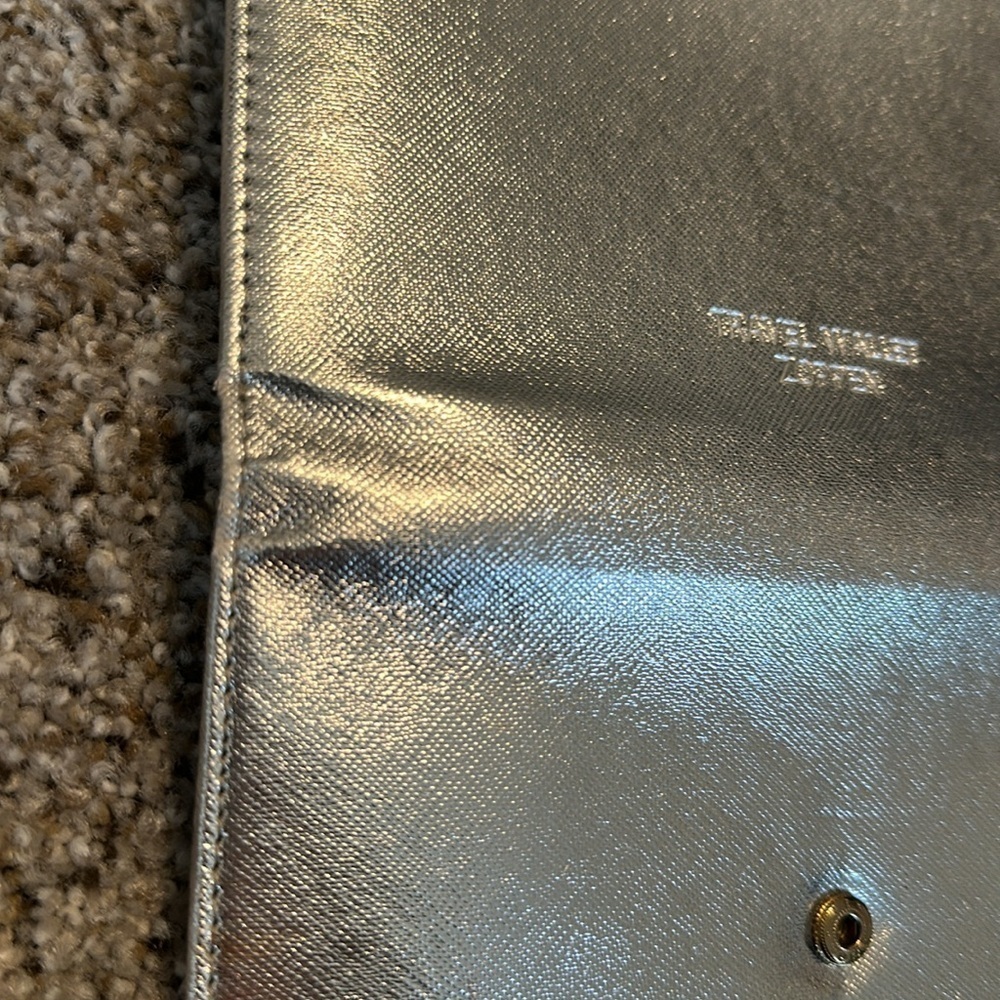 Zoppen SILVER metallic Travel Wallet w/RFID Protection, GUC, Space for Passport - Picture 7 of 11